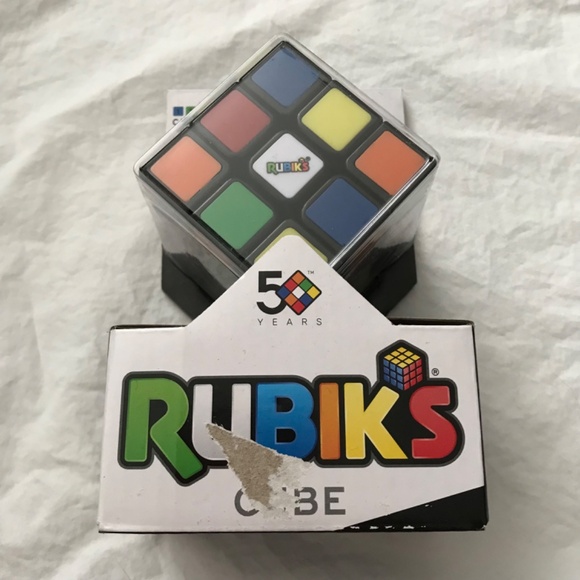 3x3 Original Rubik’s Cube - Picture 6 of 8
